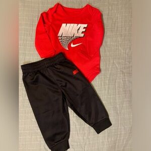 NWOT Nike baby boy set